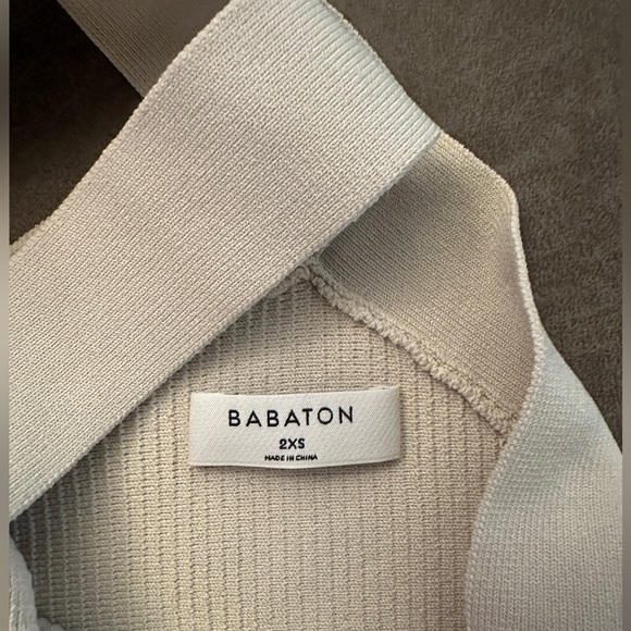 Aritzia Sculpt Knit Criss Cross Cropped Tank - Picture 4 of 5